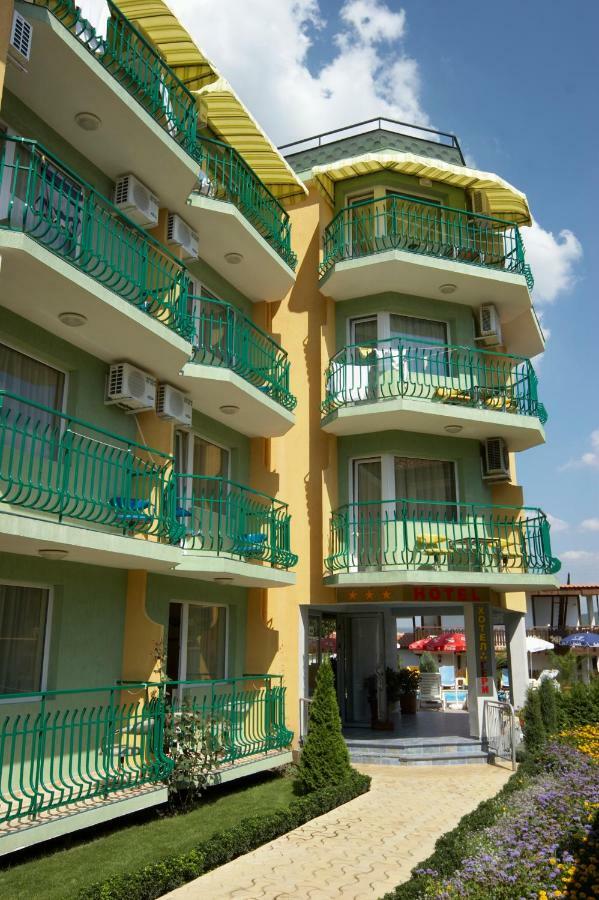 Family Hotel Gery Kranevo Exterior photo