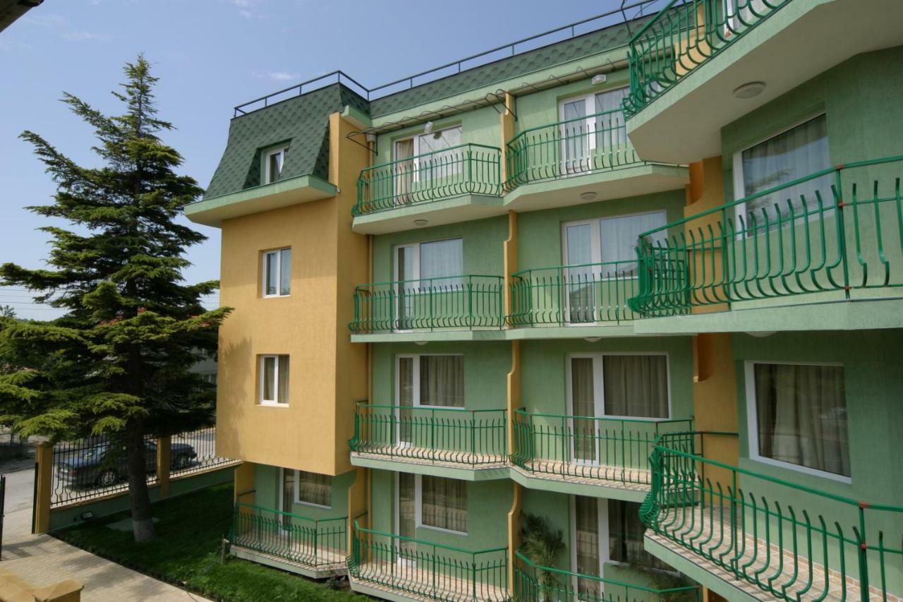 Family Hotel Gery Kranevo Exterior photo